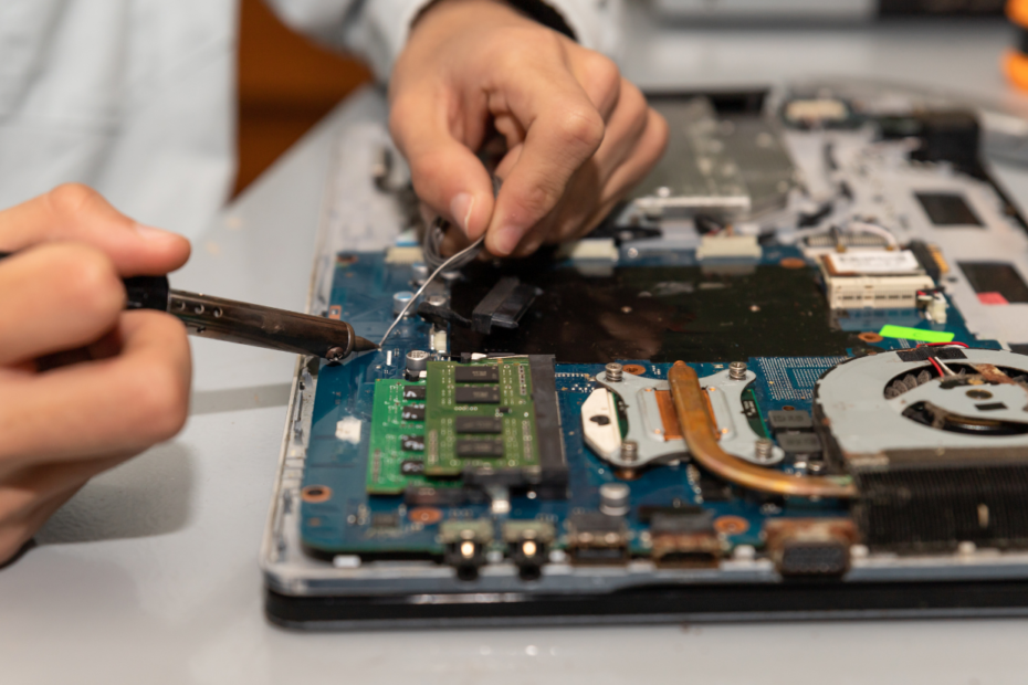 MacBook Repair Services in KL, PJ, Subang, USJ, Damansara, and the surrounding areas.